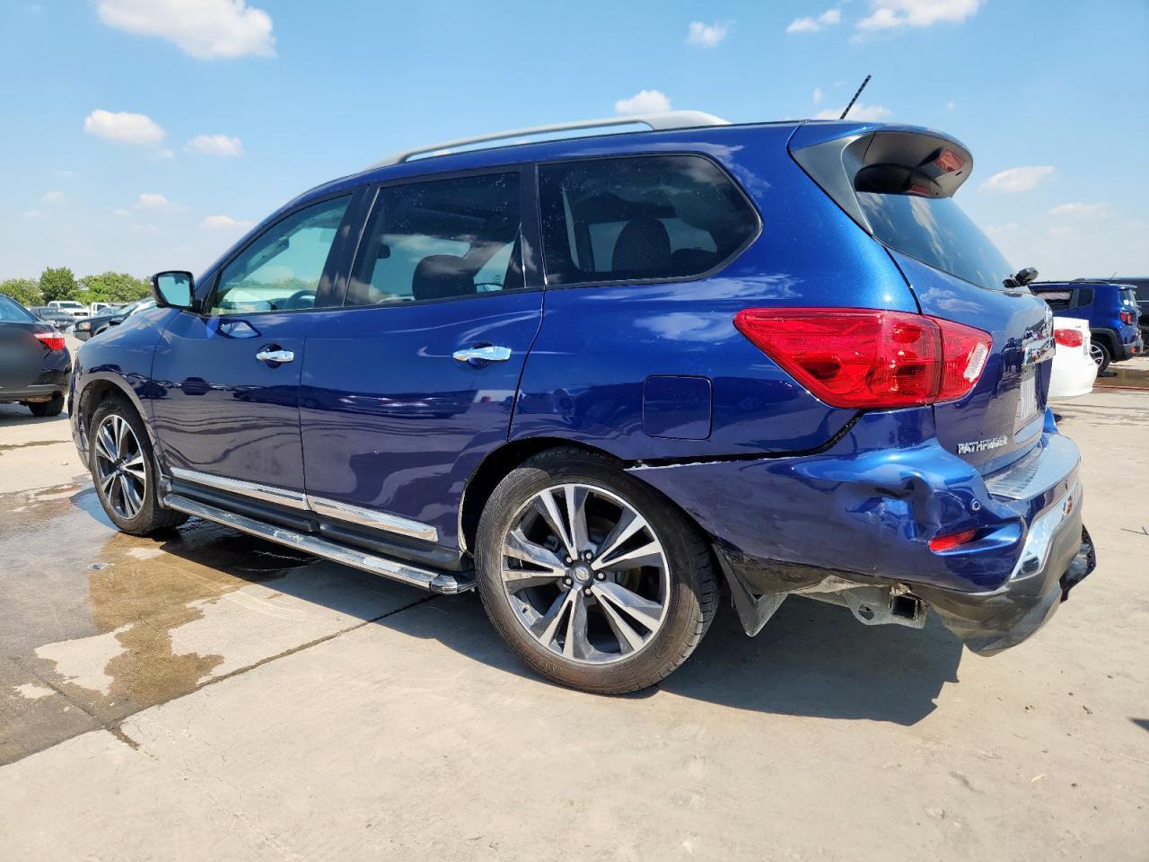 2017 NISSAN PATHFINDER