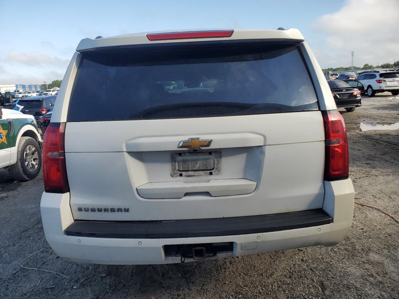 2016 CHEVROLET Suburban