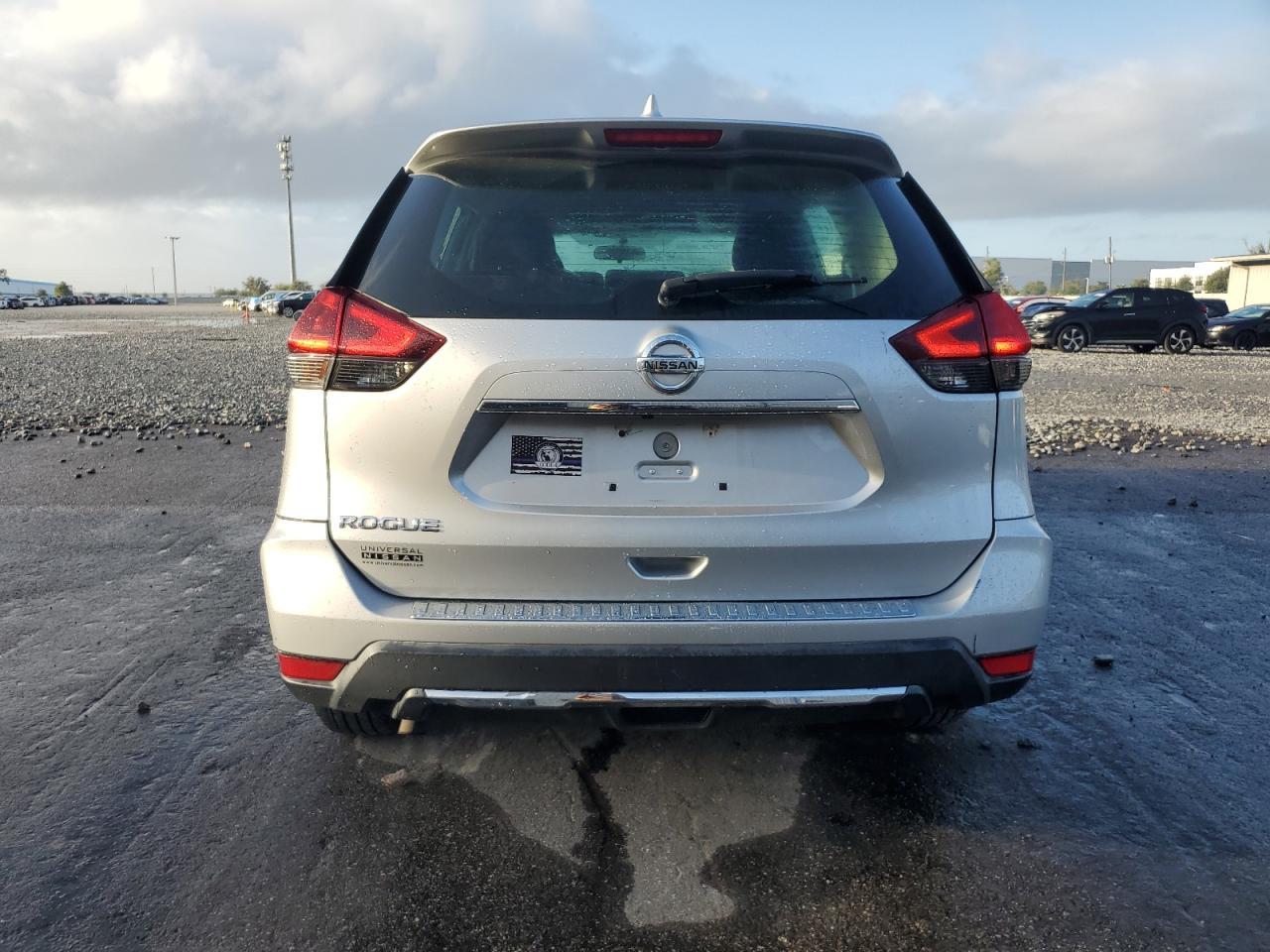 2018 NISSAN ROGUE