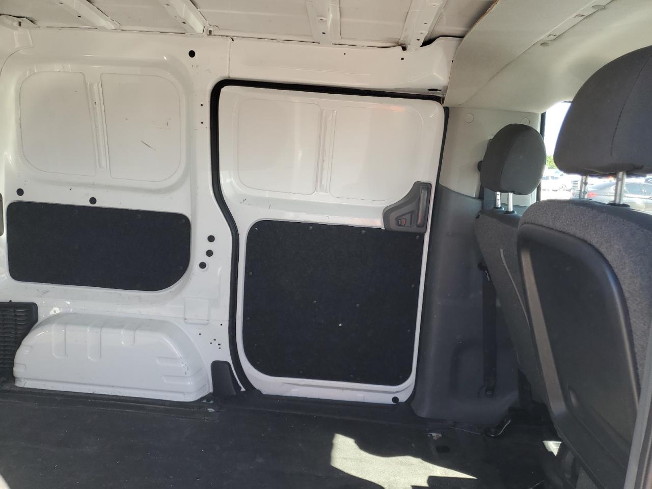 2015 NISSAN NV 200