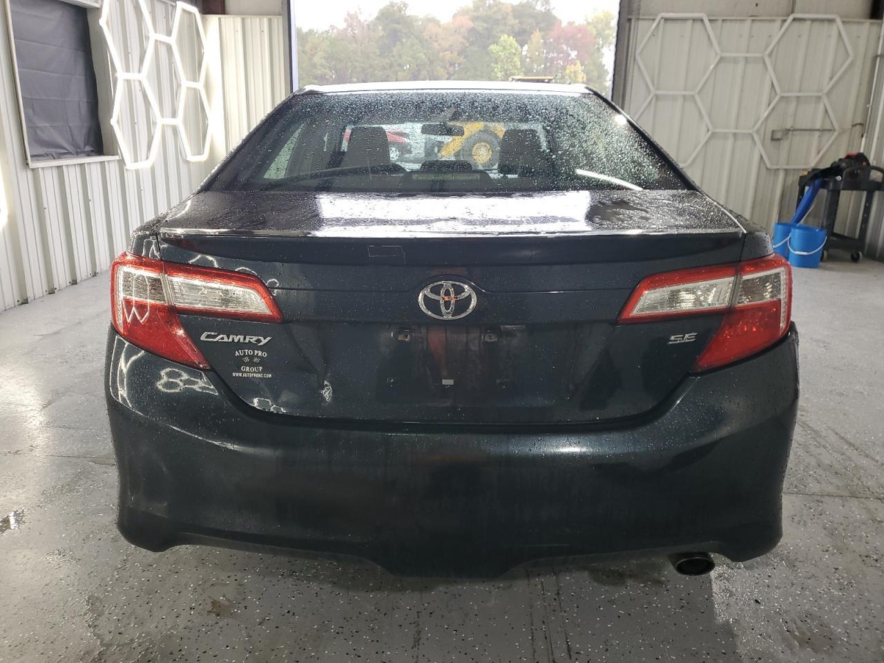2014 TOYOTA CAMRY