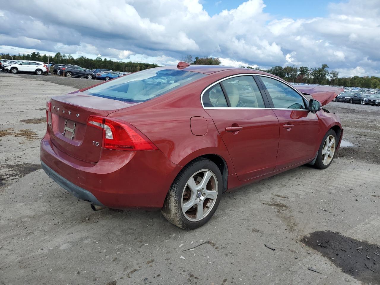 2012 VOLVO S60