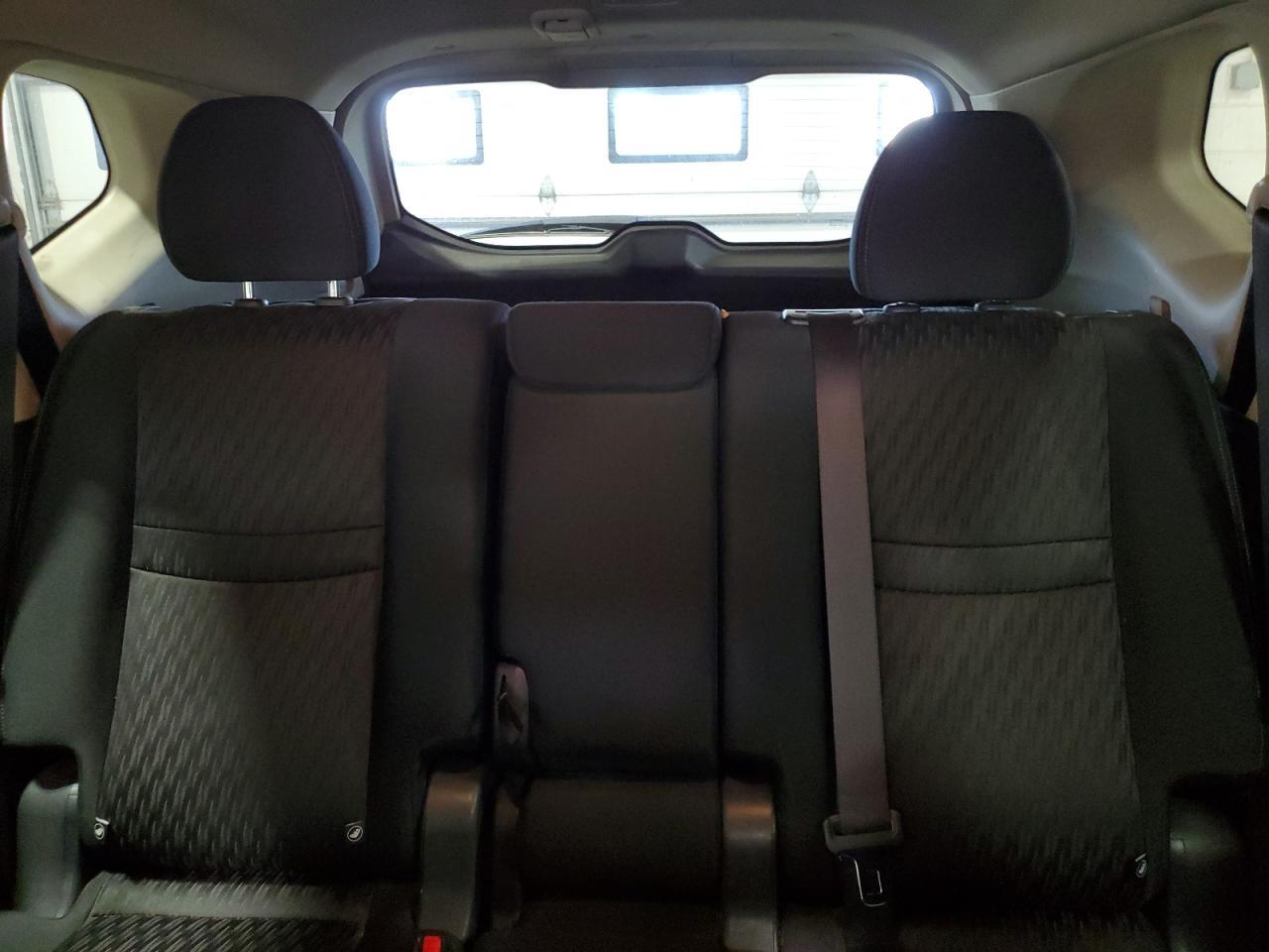 2017 NISSAN ROGUE