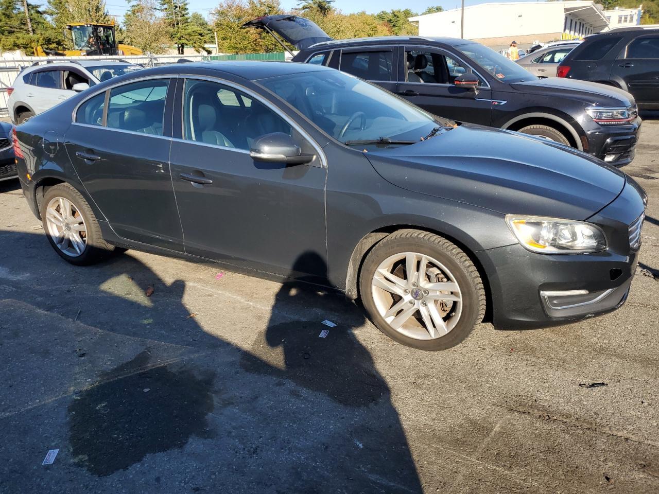2014 VOLVO S60