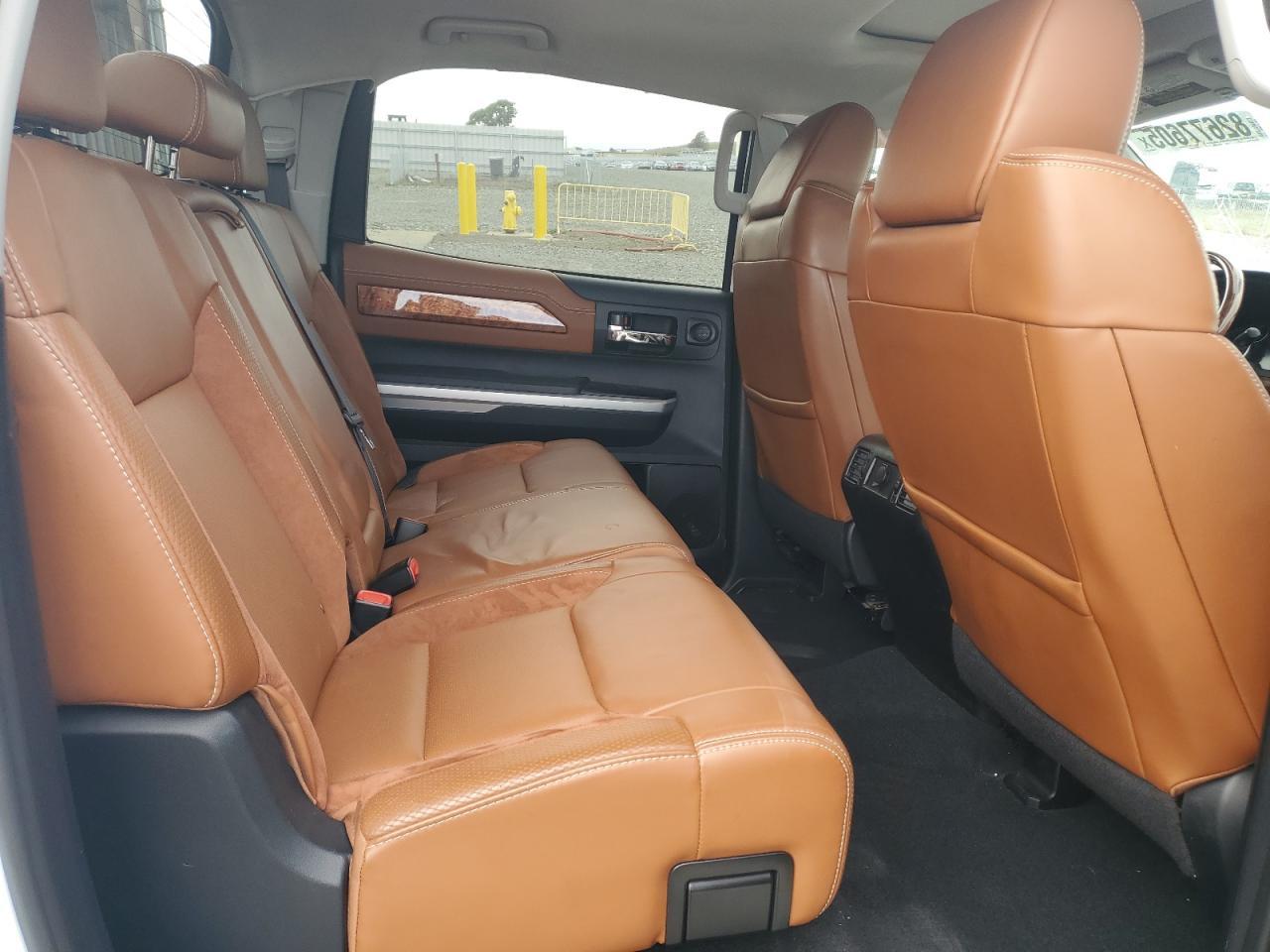 2015 TOYOTA TUNDRA