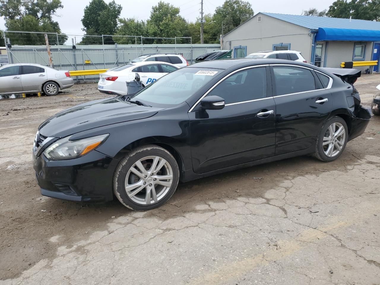 2017 NISSAN ALTIMA