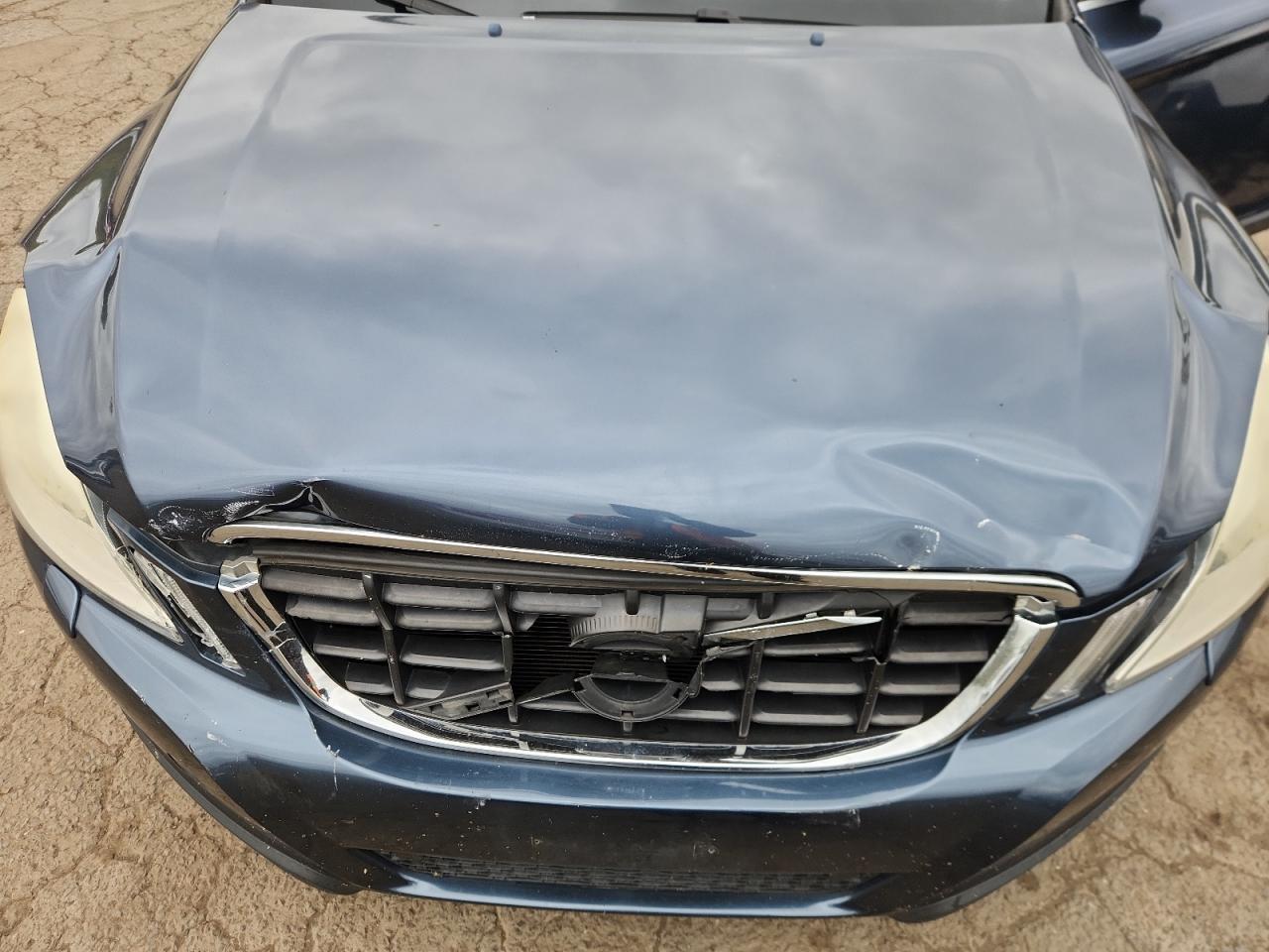 2011 VOLVO XC60