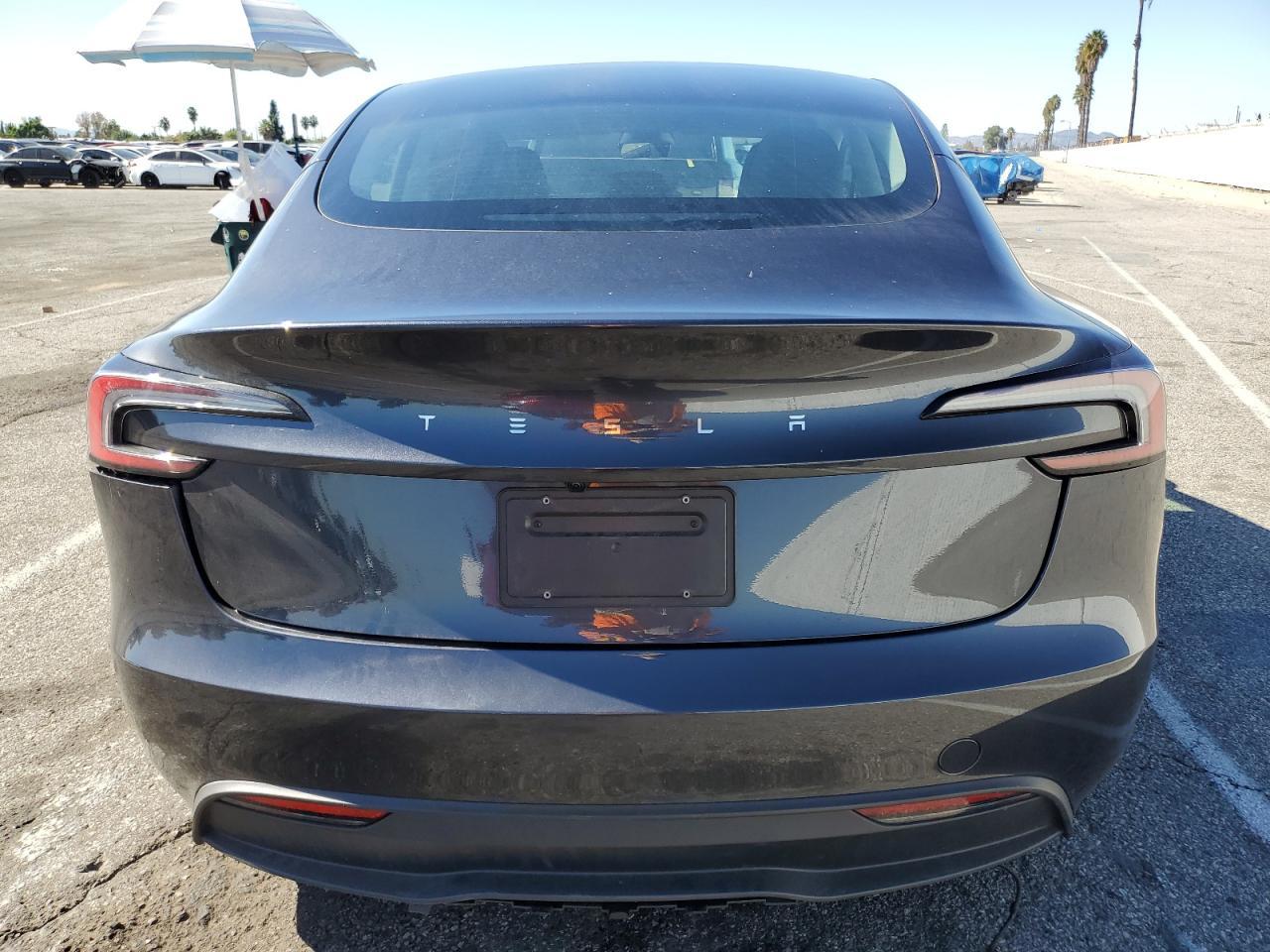 2025 TESLA MODEL 3