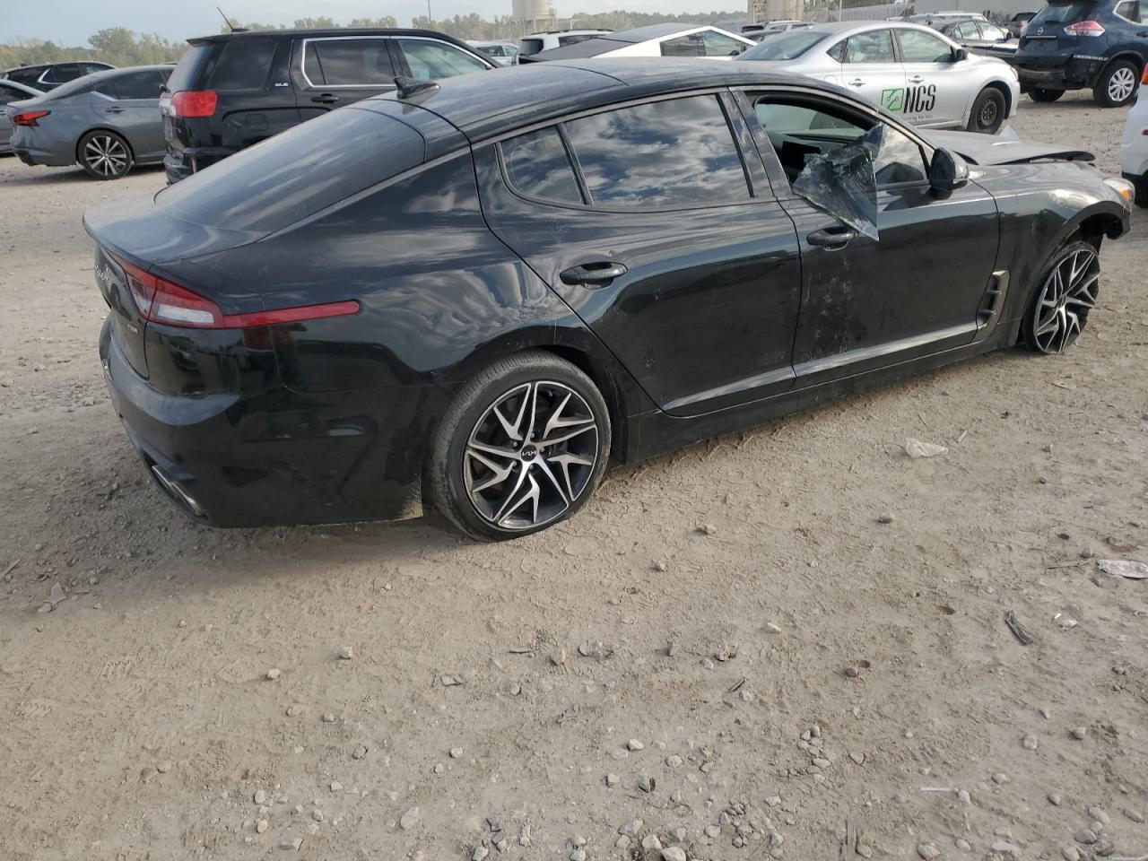 2023 KIA Stinger