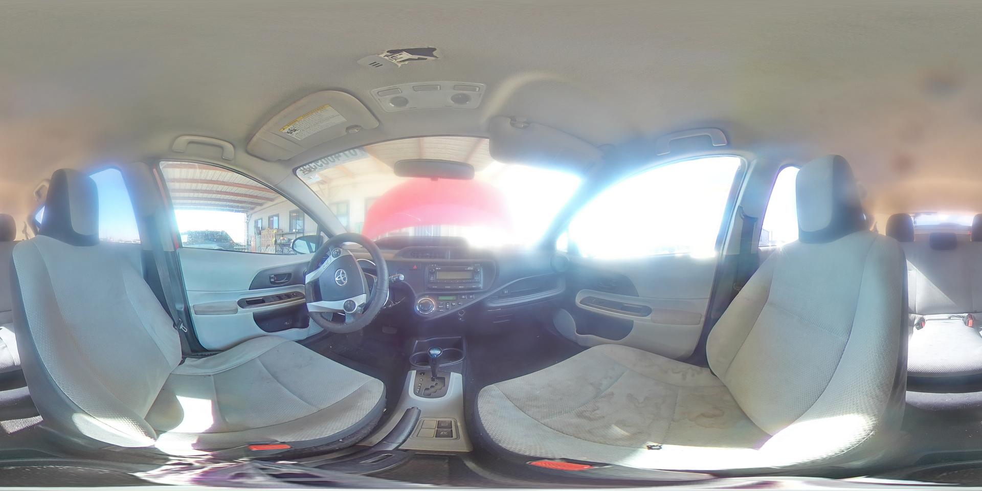 2014 TOYOTA Prius c