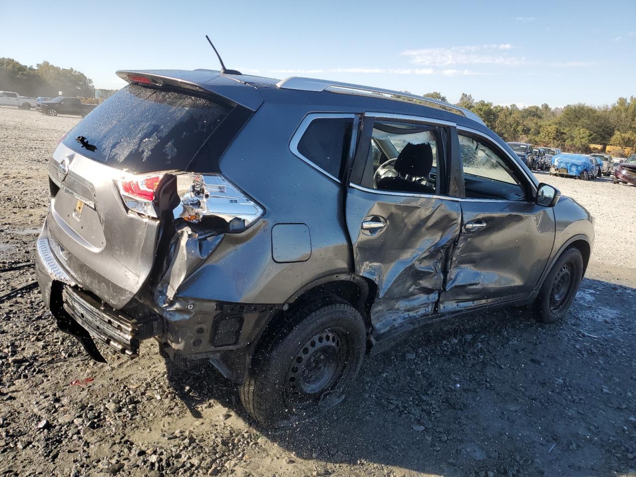 2016 NISSAN ROGUE