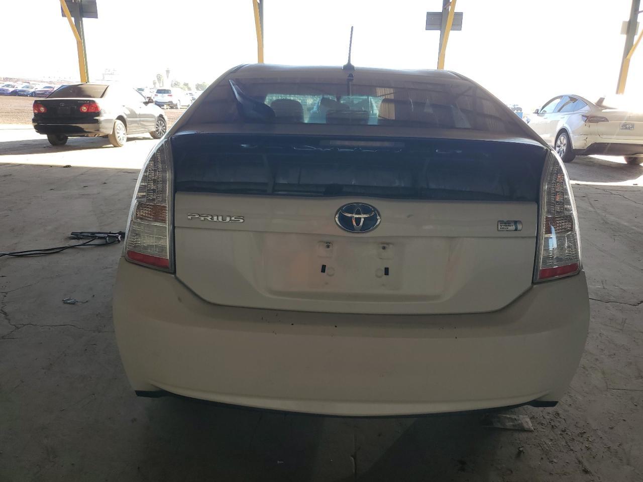 2011 TOYOTA PRIUS