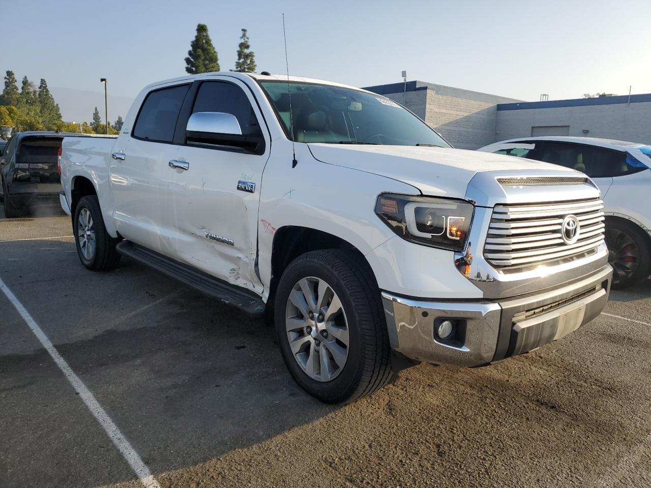 2016 TOYOTA TUNDRA