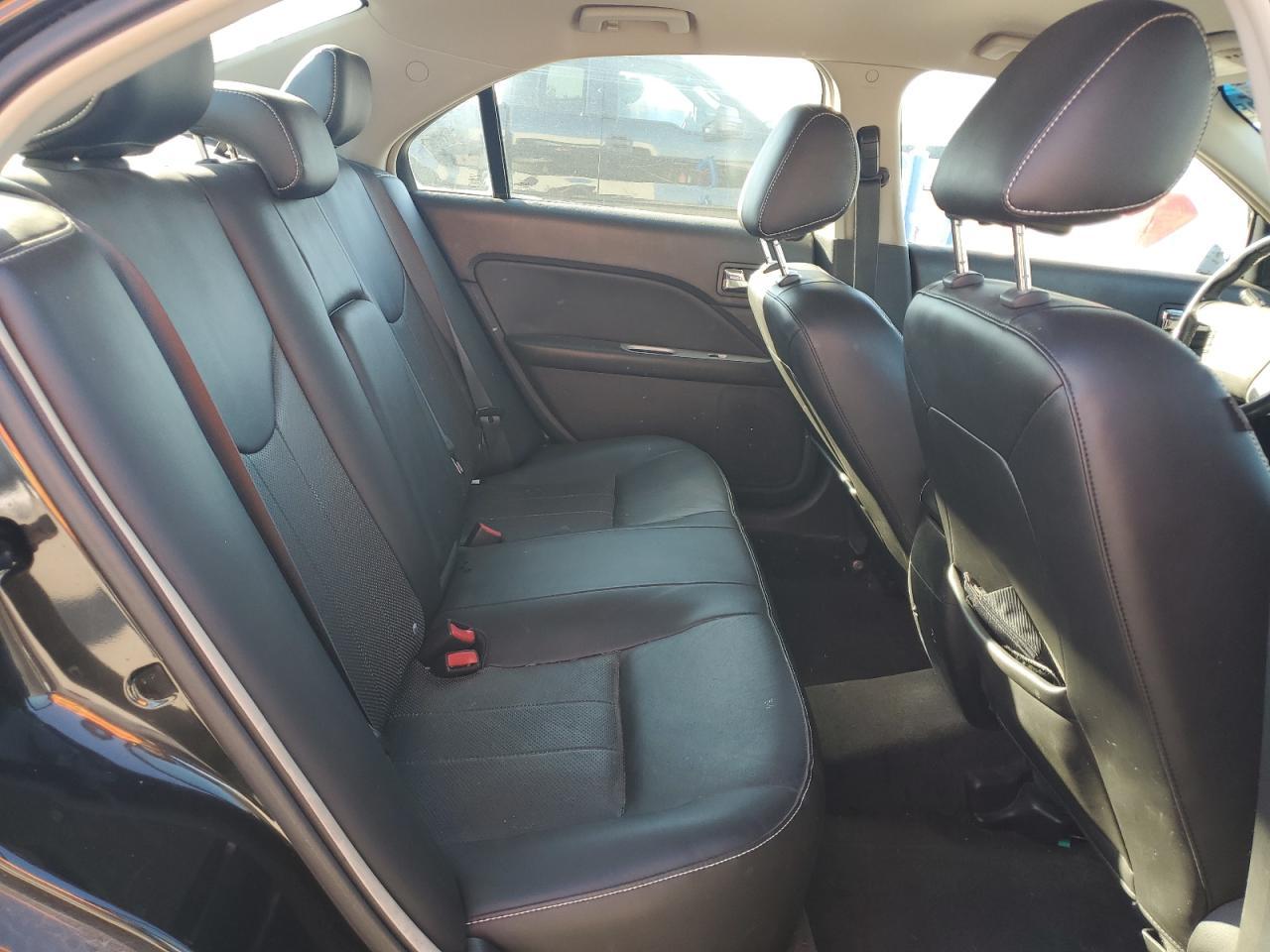 2011 MERCURY Milan