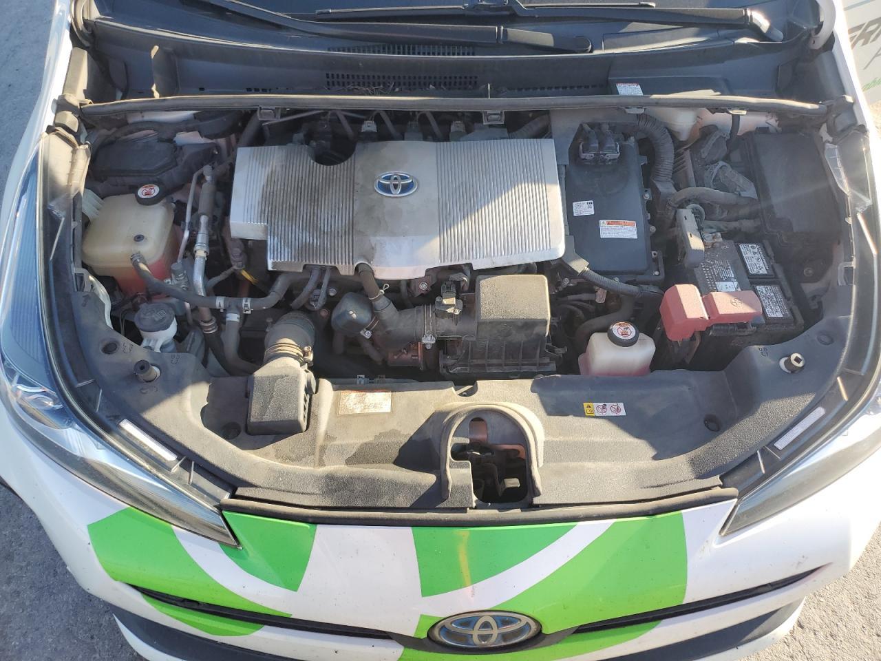 2019 TOYOTA PRIUS