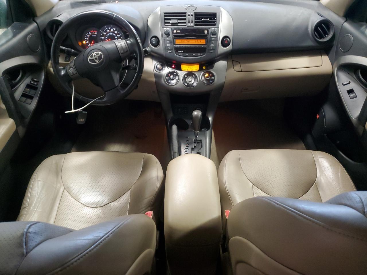 2011 TOYOTA RAV4