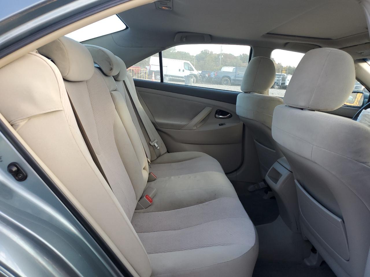 2011 TOYOTA CAMRY