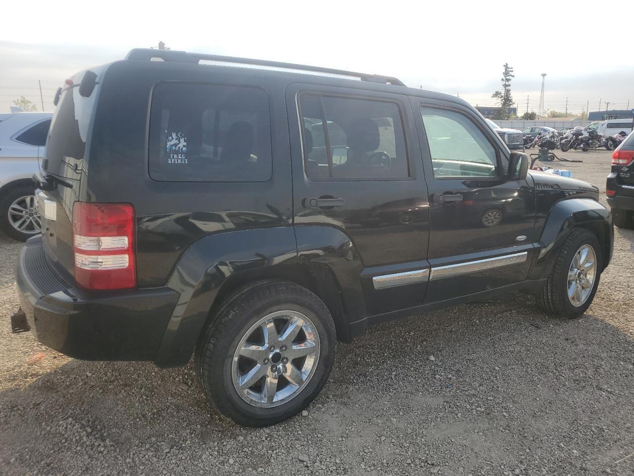 2012 JEEP Liberty