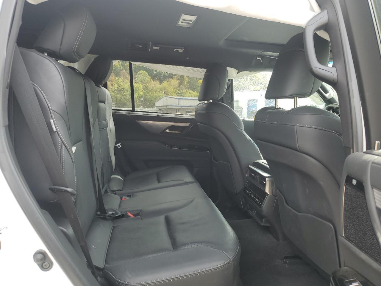 2024 LEXUS LX 600