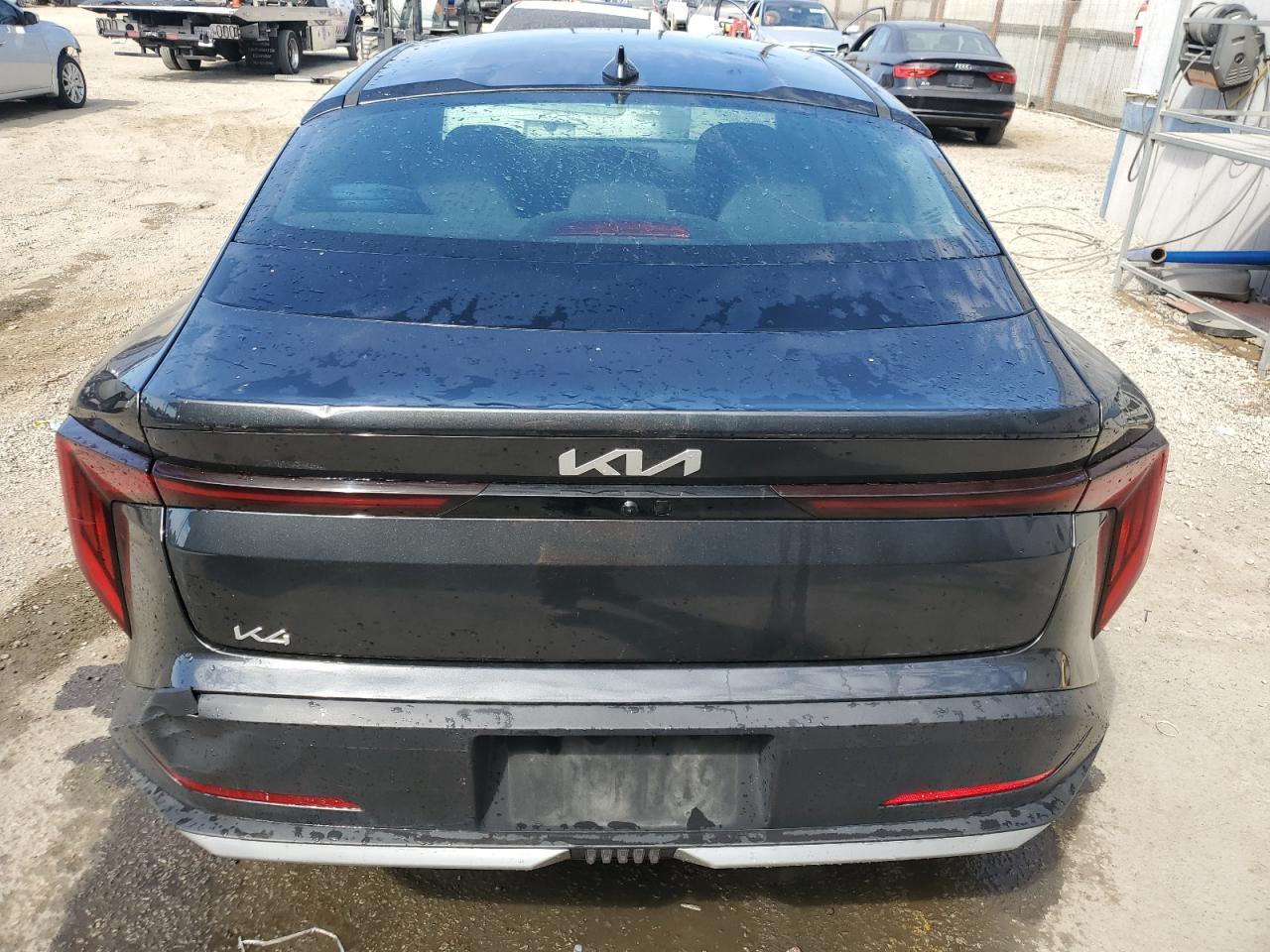 2025 KIA K4