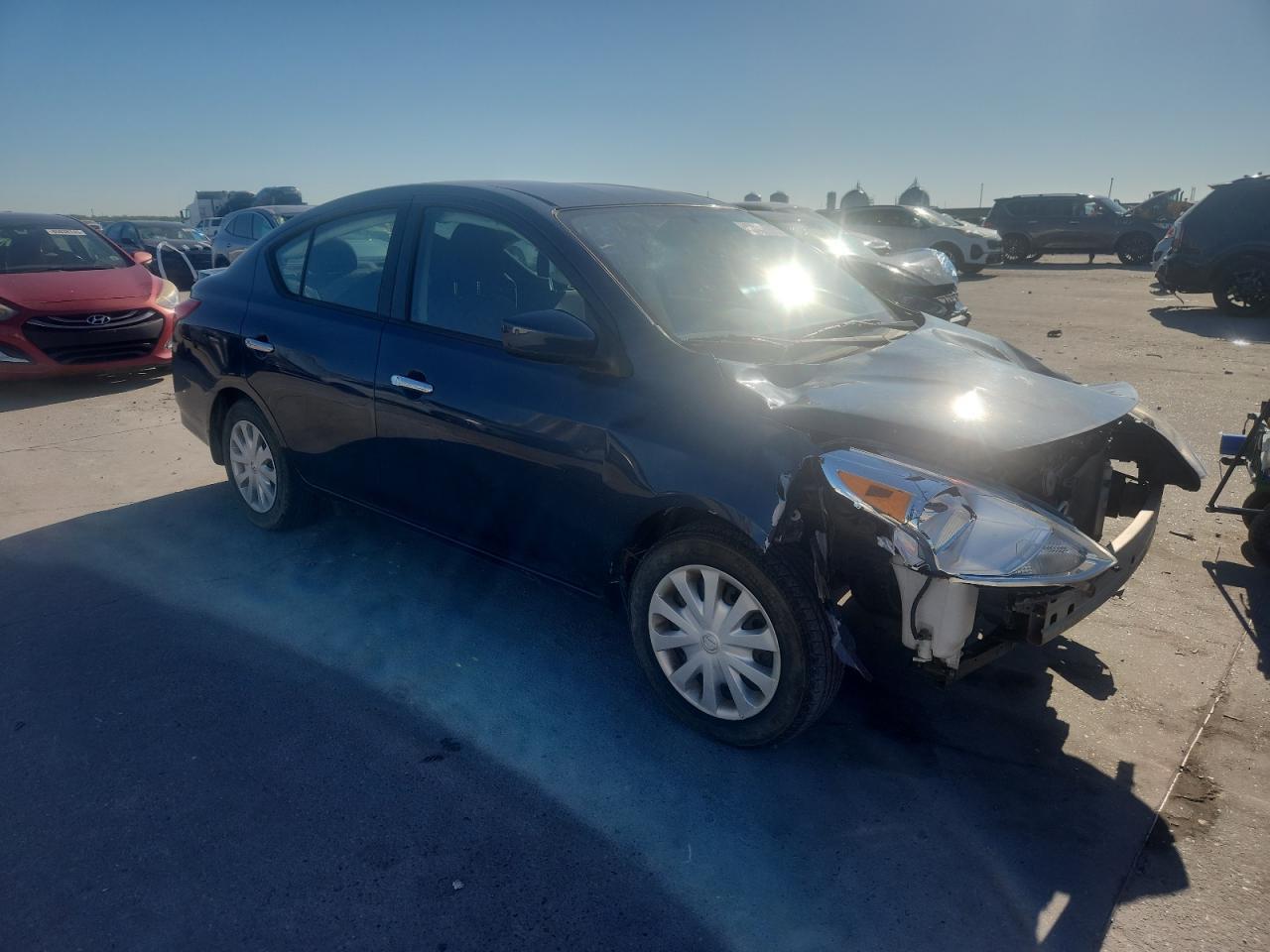 2017 NISSAN VERSA