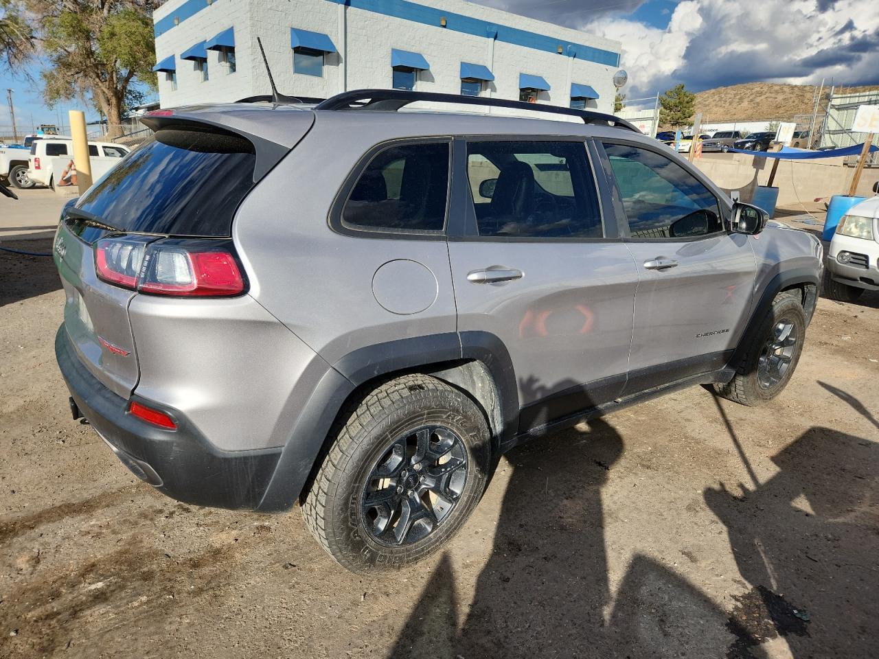 2022 JEEP CHEROKEE