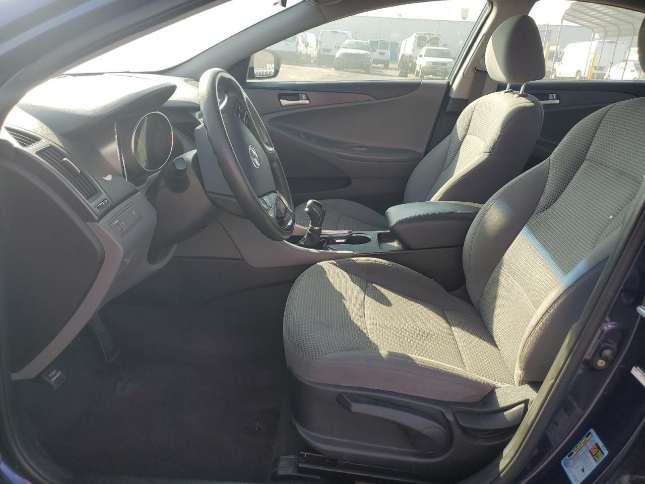 2011 HYUNDAI SONATA