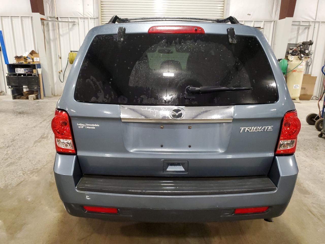 2010 MAZDA Tribute