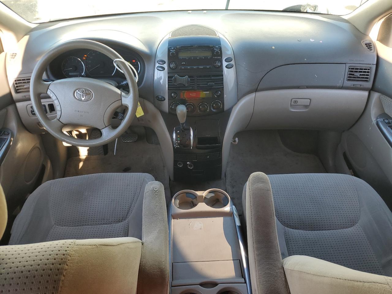 2006 TOYOTA SIENNA