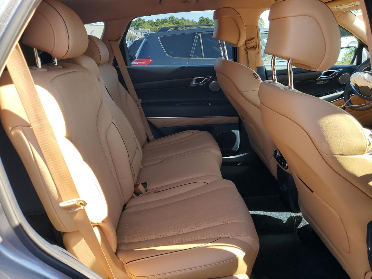2023 GENESIS GV80