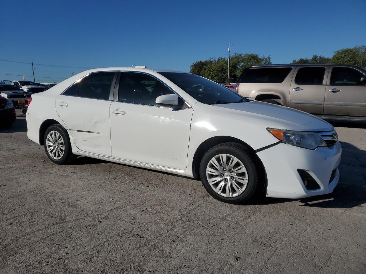 2014 TOYOTA CAMRY