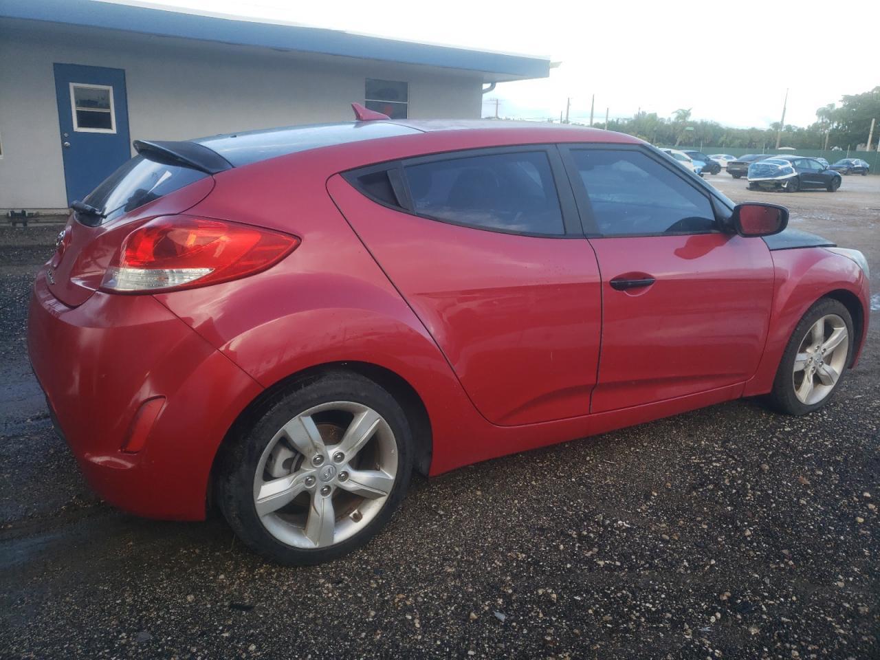 2013 HYUNDAI VELOSTER