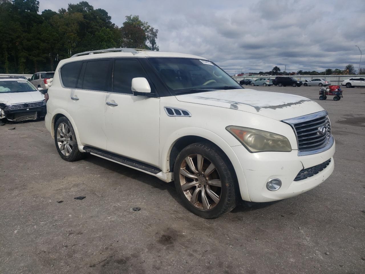 2012 INFINITI QX56