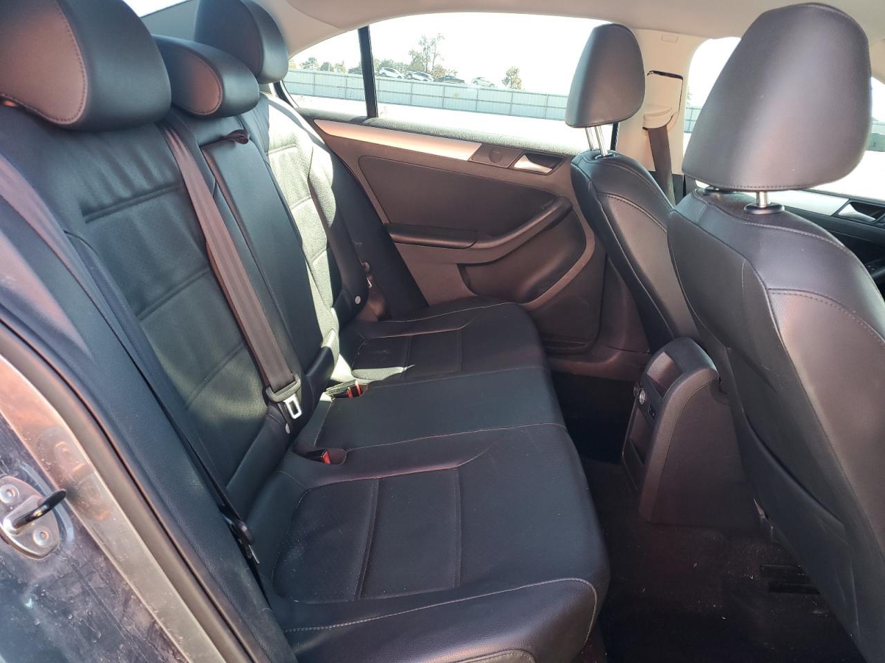 2013 VOLKSWAGEN JETTA