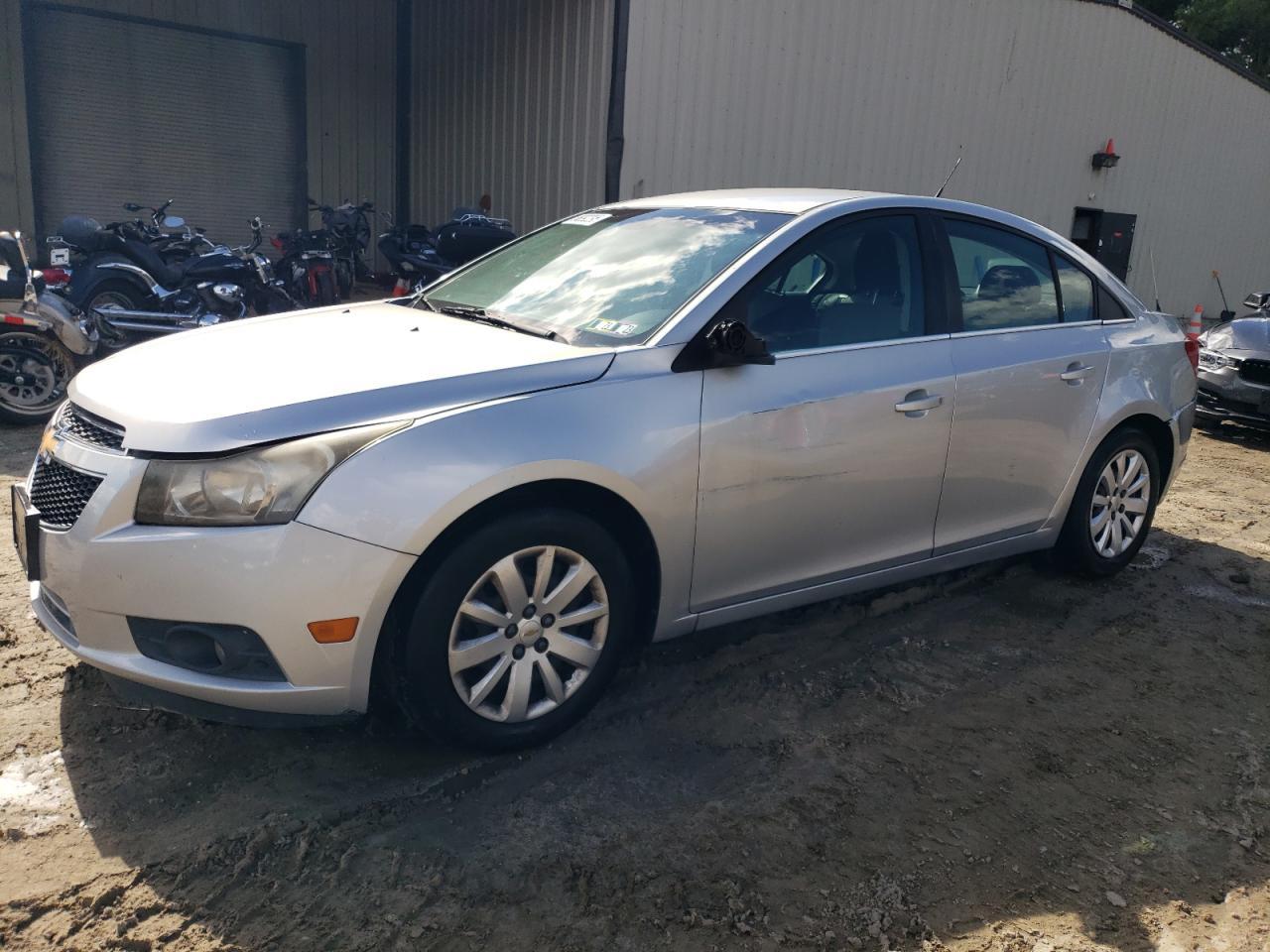 2011 CHEVROLET CRUZE