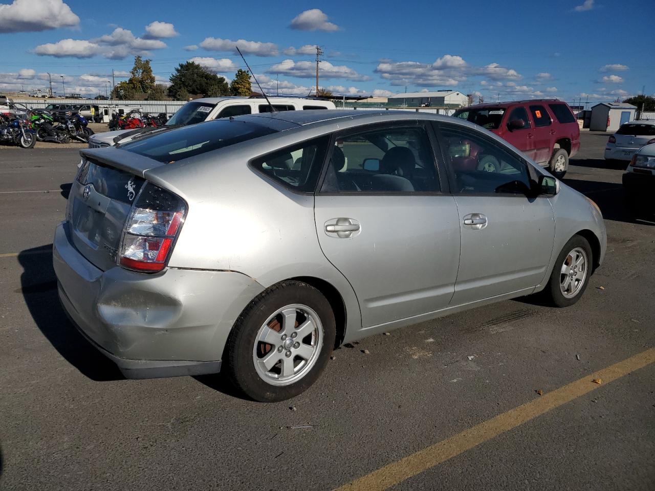 2004 TOYOTA PRIUS