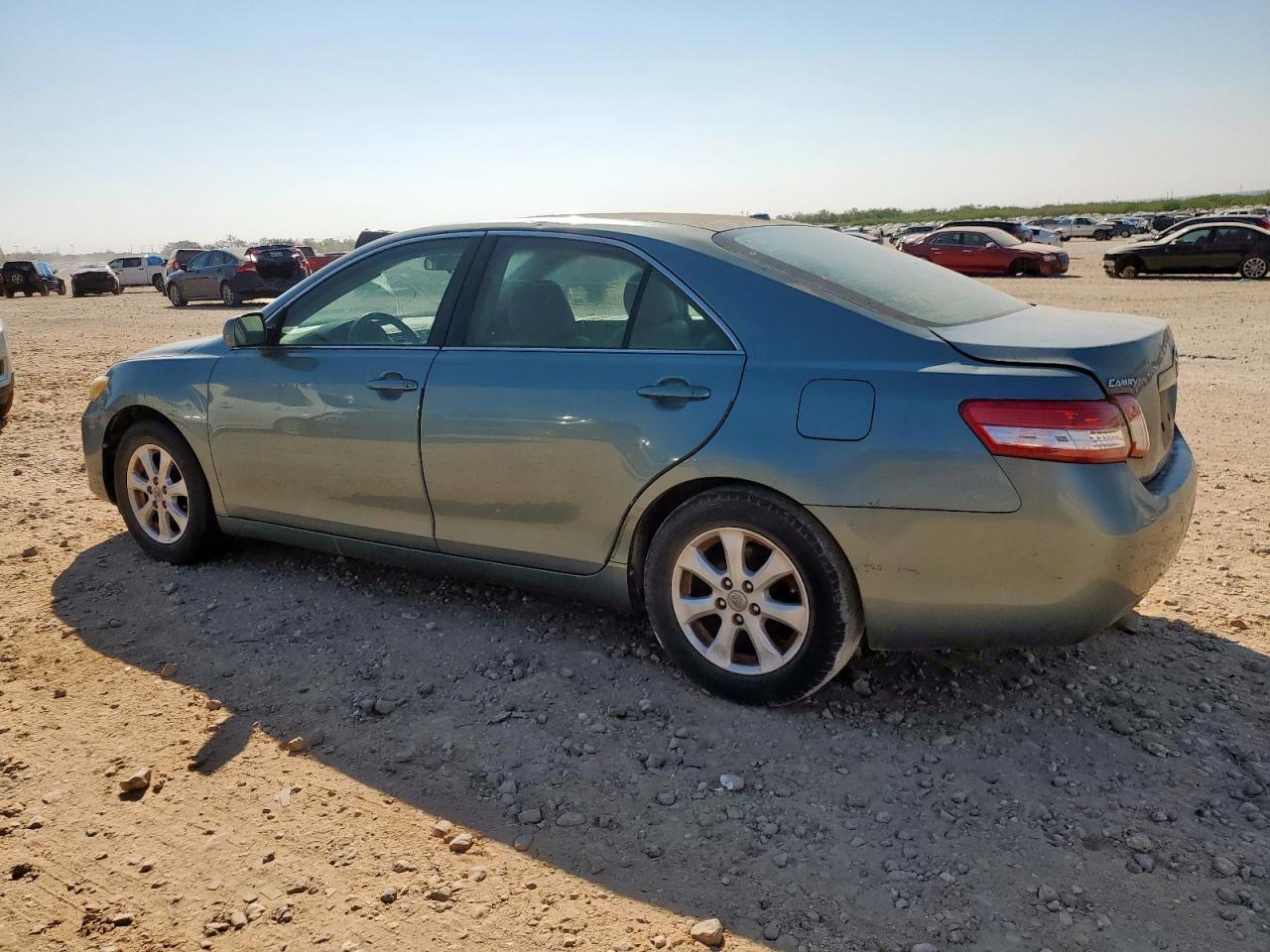 2011 TOYOTA CAMRY