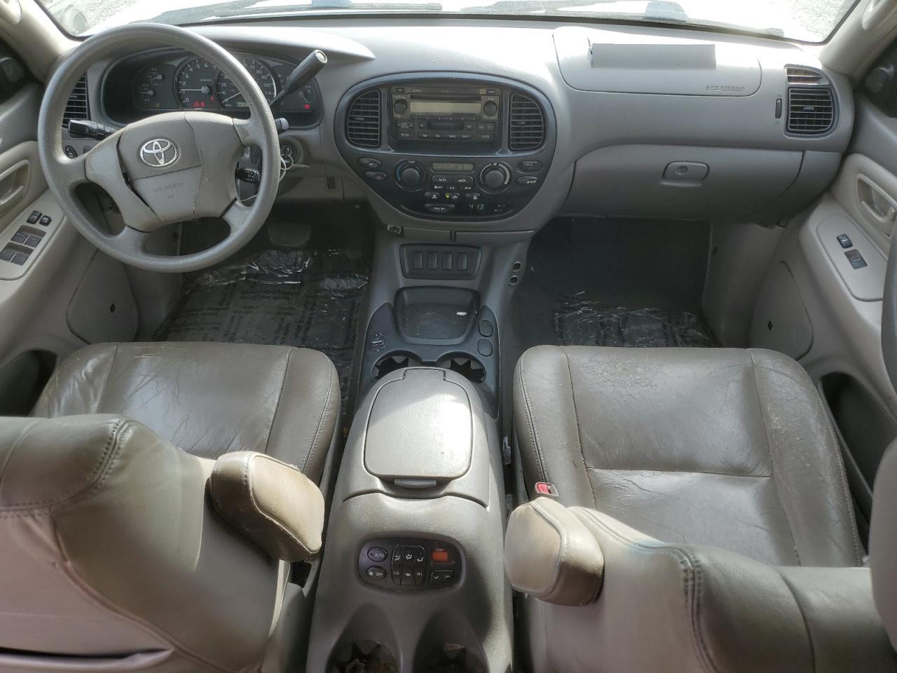 2005 TOYOTA Sequoia