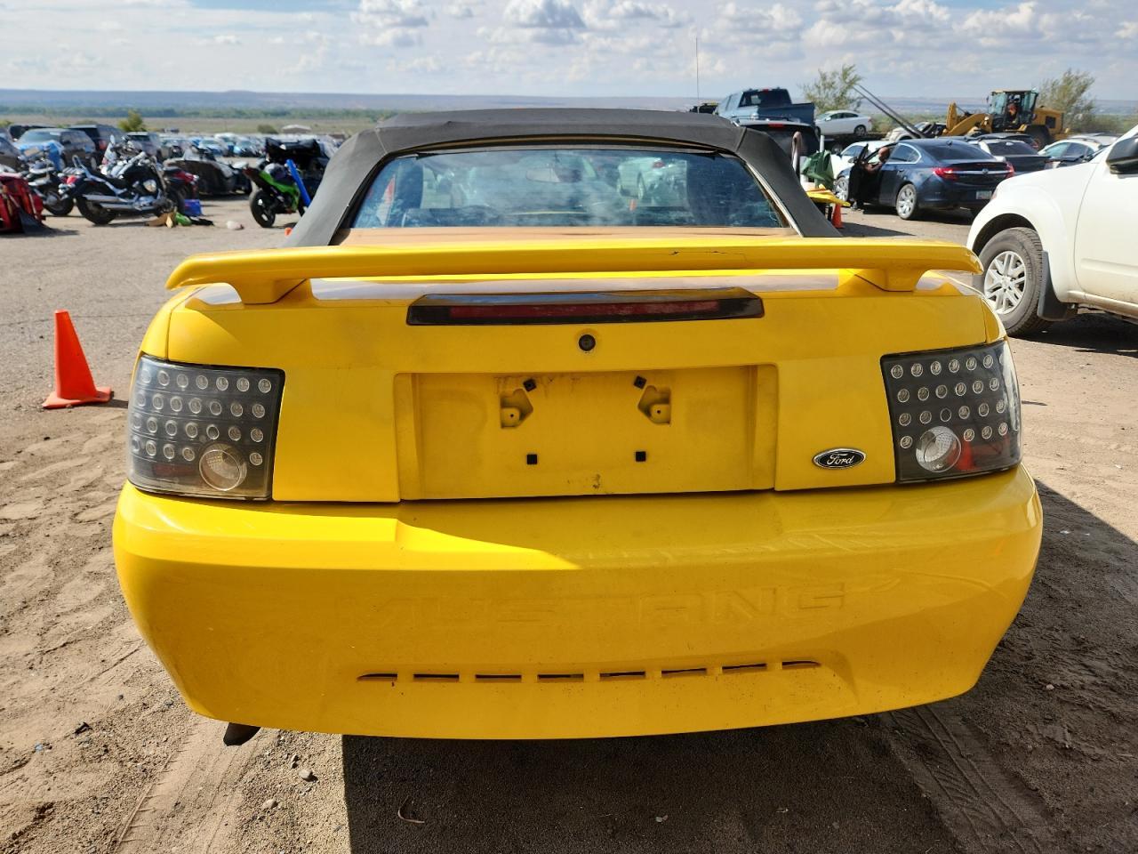 2004 FORD MUSTANG