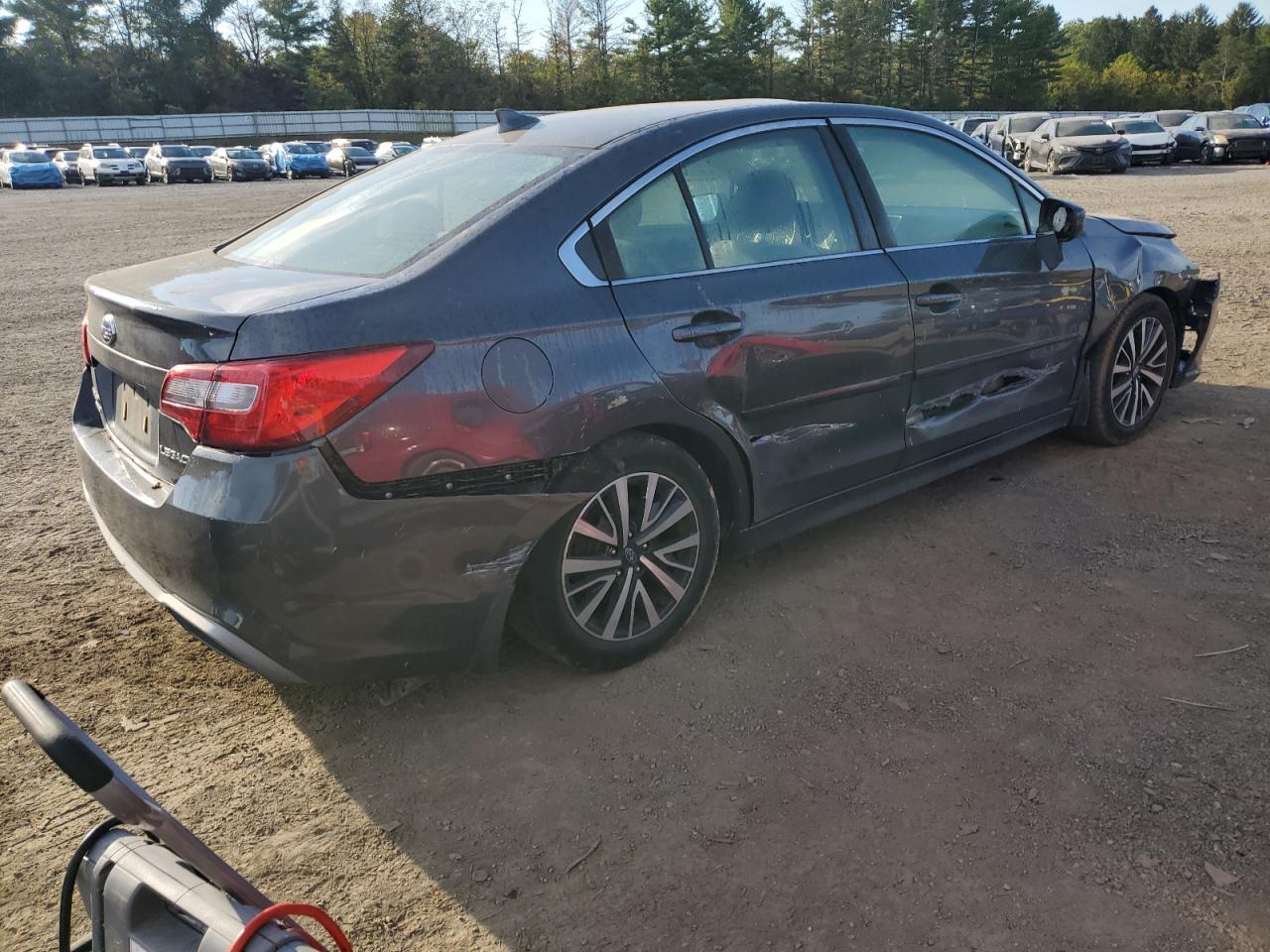 2018 SUBARU Legacy