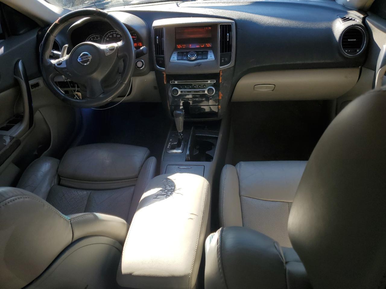 2009 NISSAN Maxima