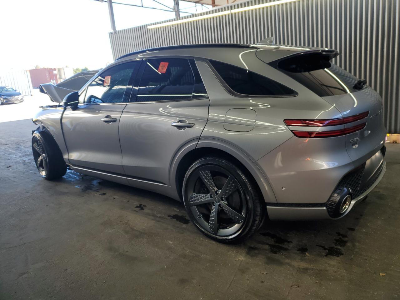 2023 GENESIS GV70