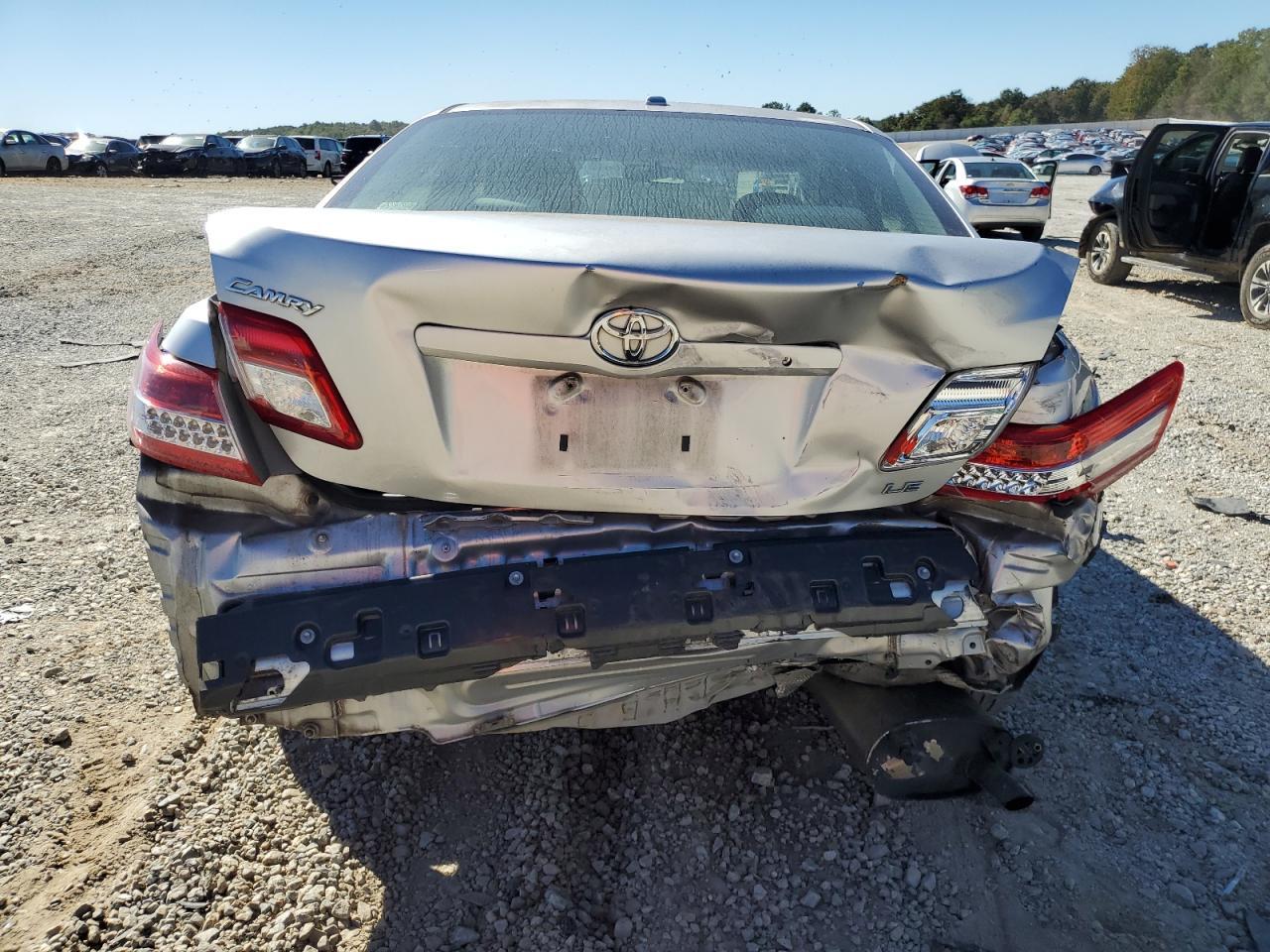 2011 TOYOTA CAMRY