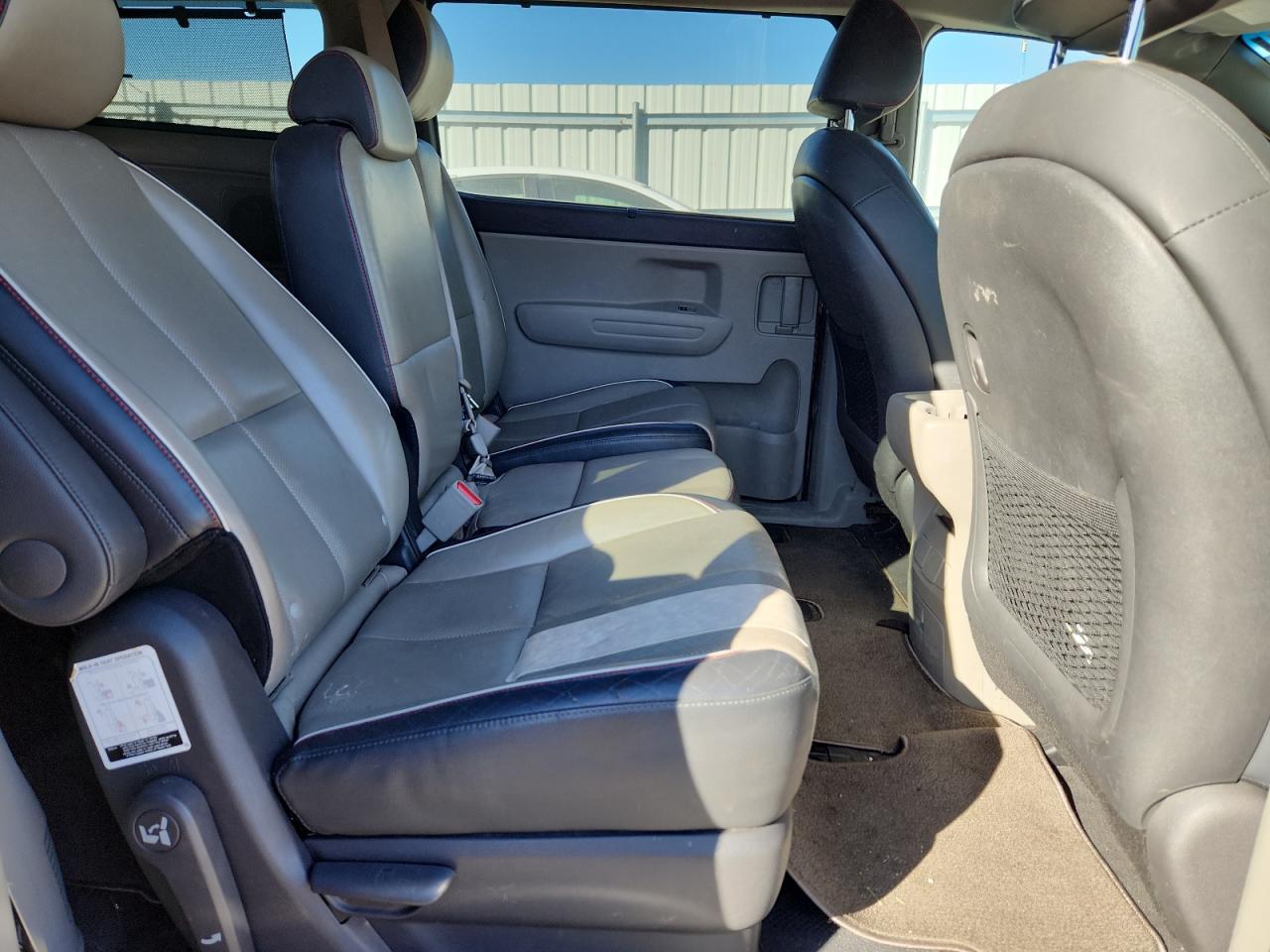 2017 KIA SEDONA