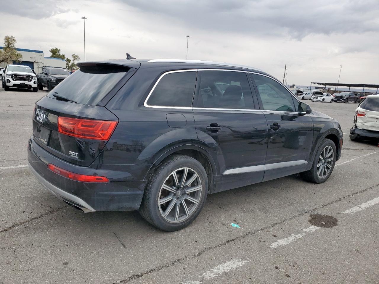 2017 AUDI Q7