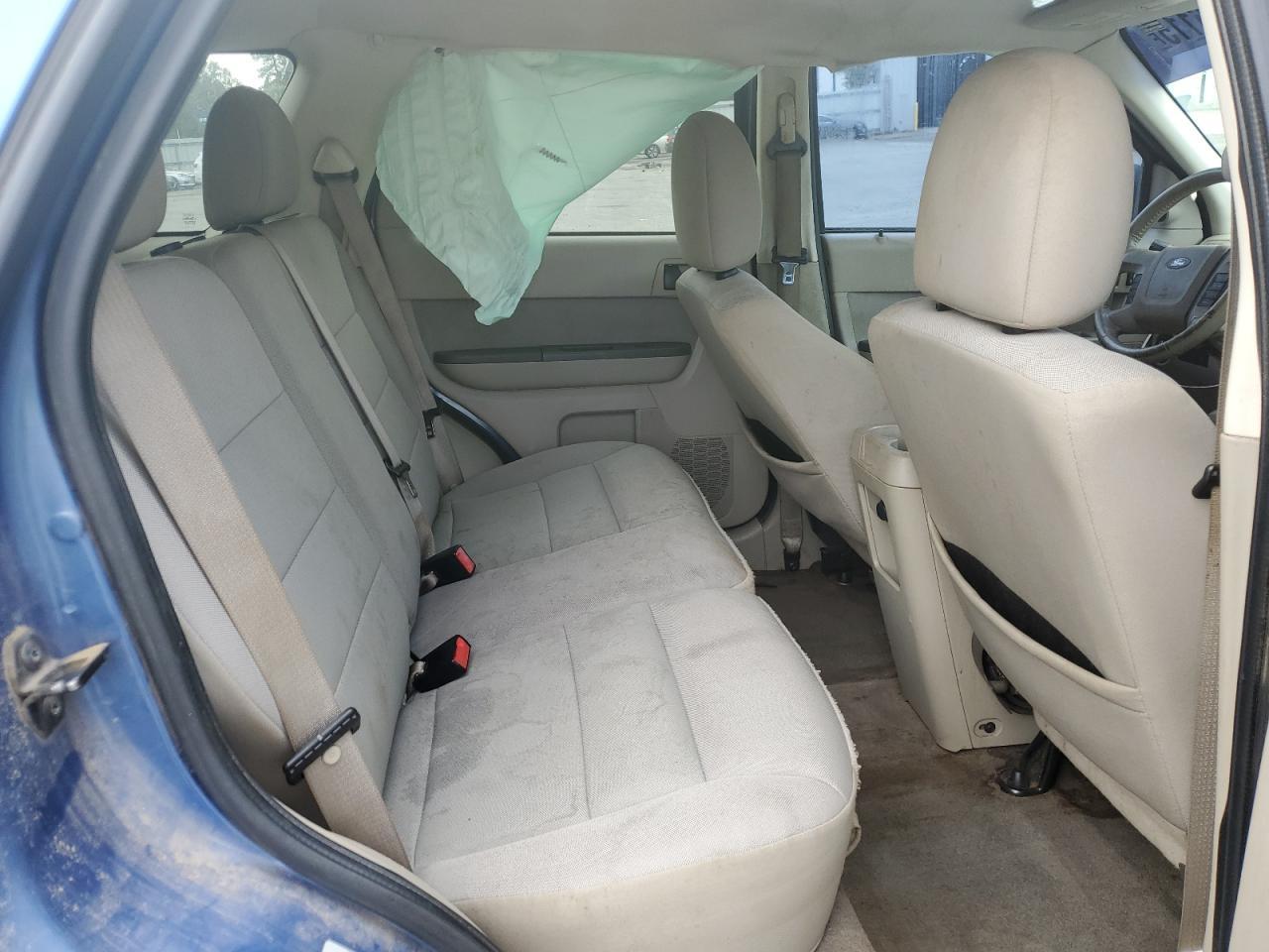 2010 FORD ESCAPE