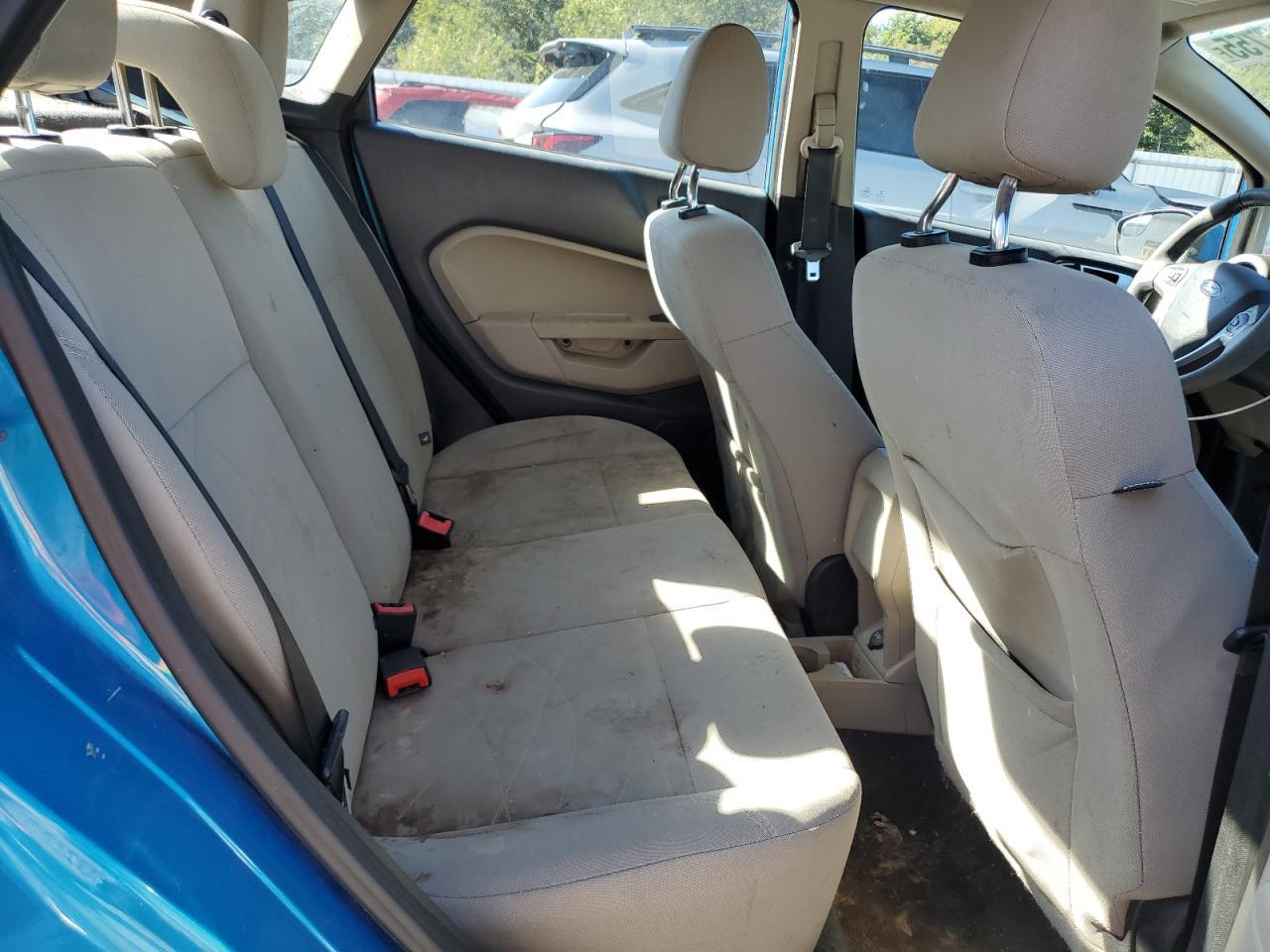 2016 FORD Fiesta