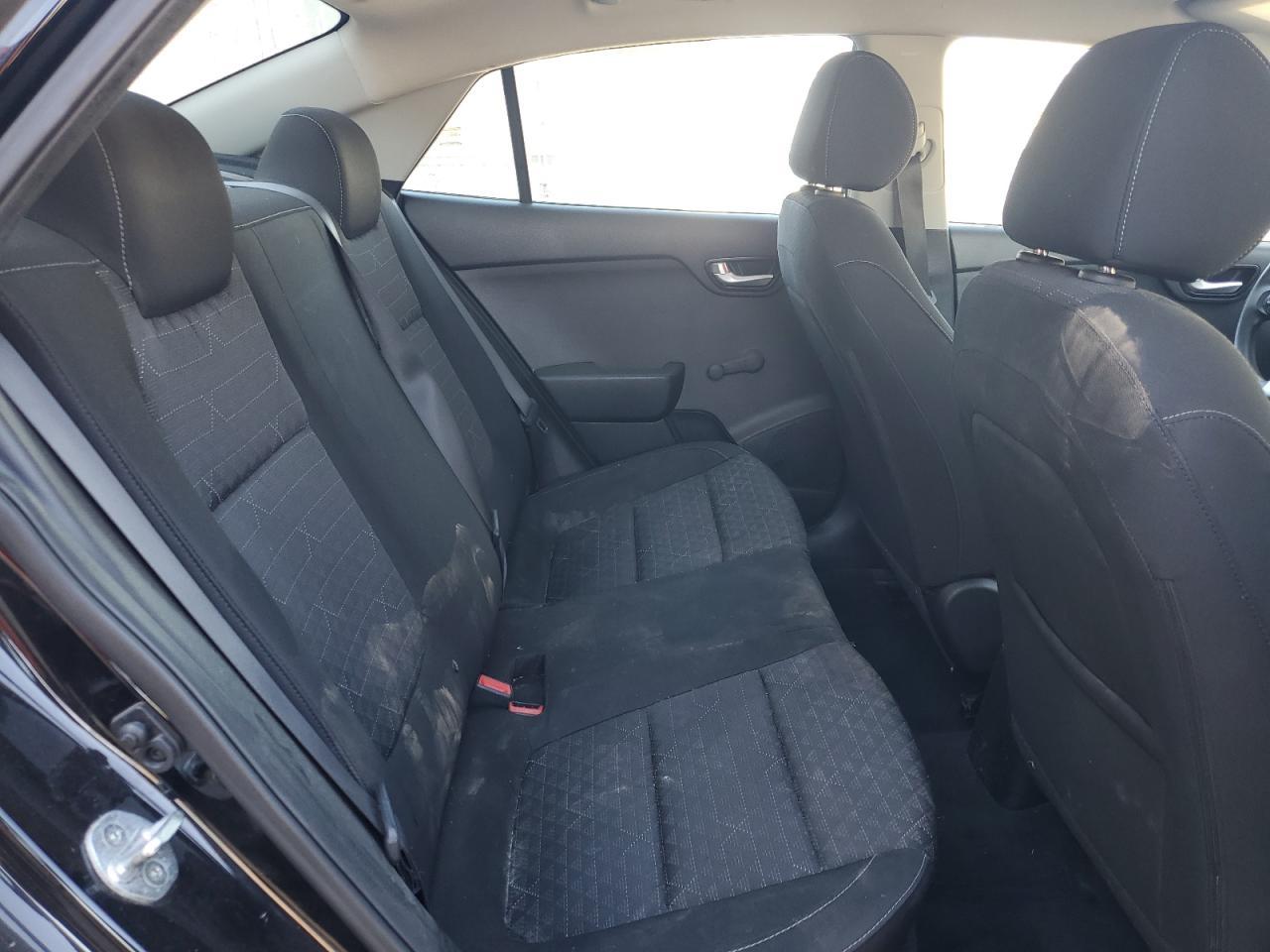 2018 KIA RIO