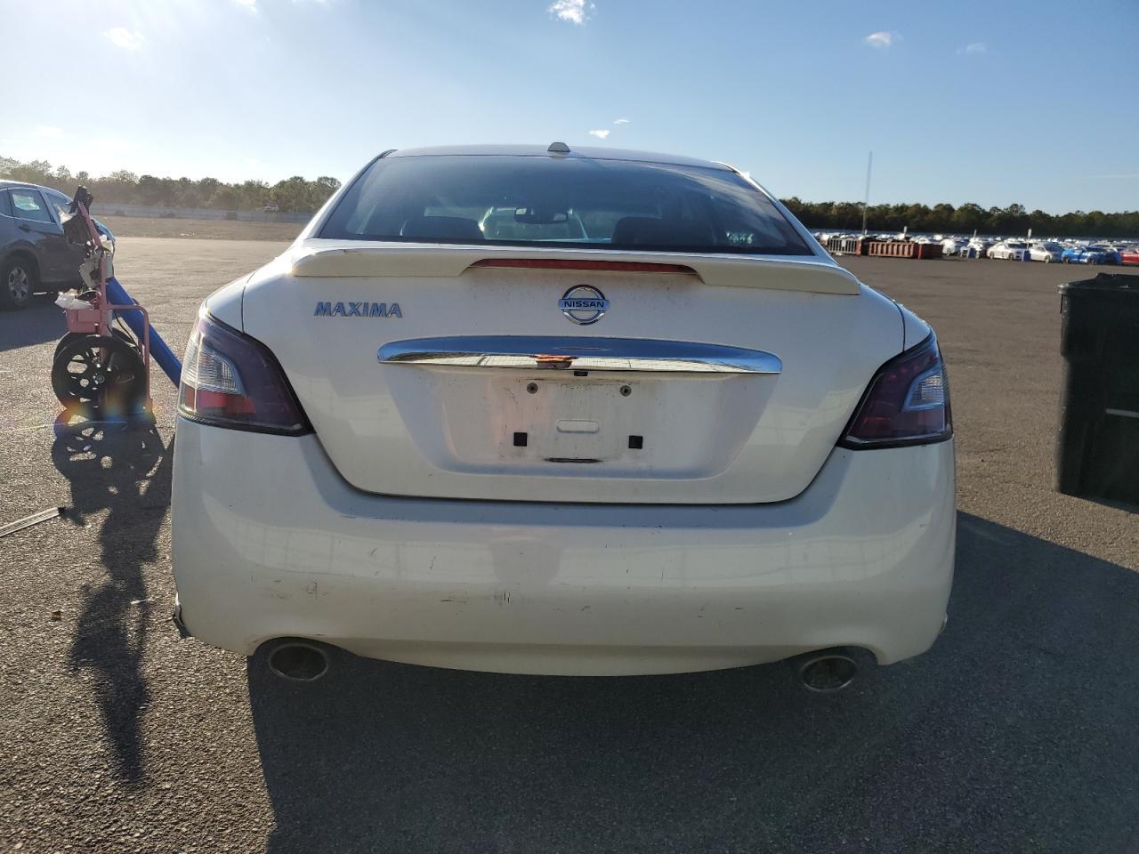 2013 NISSAN Maxima