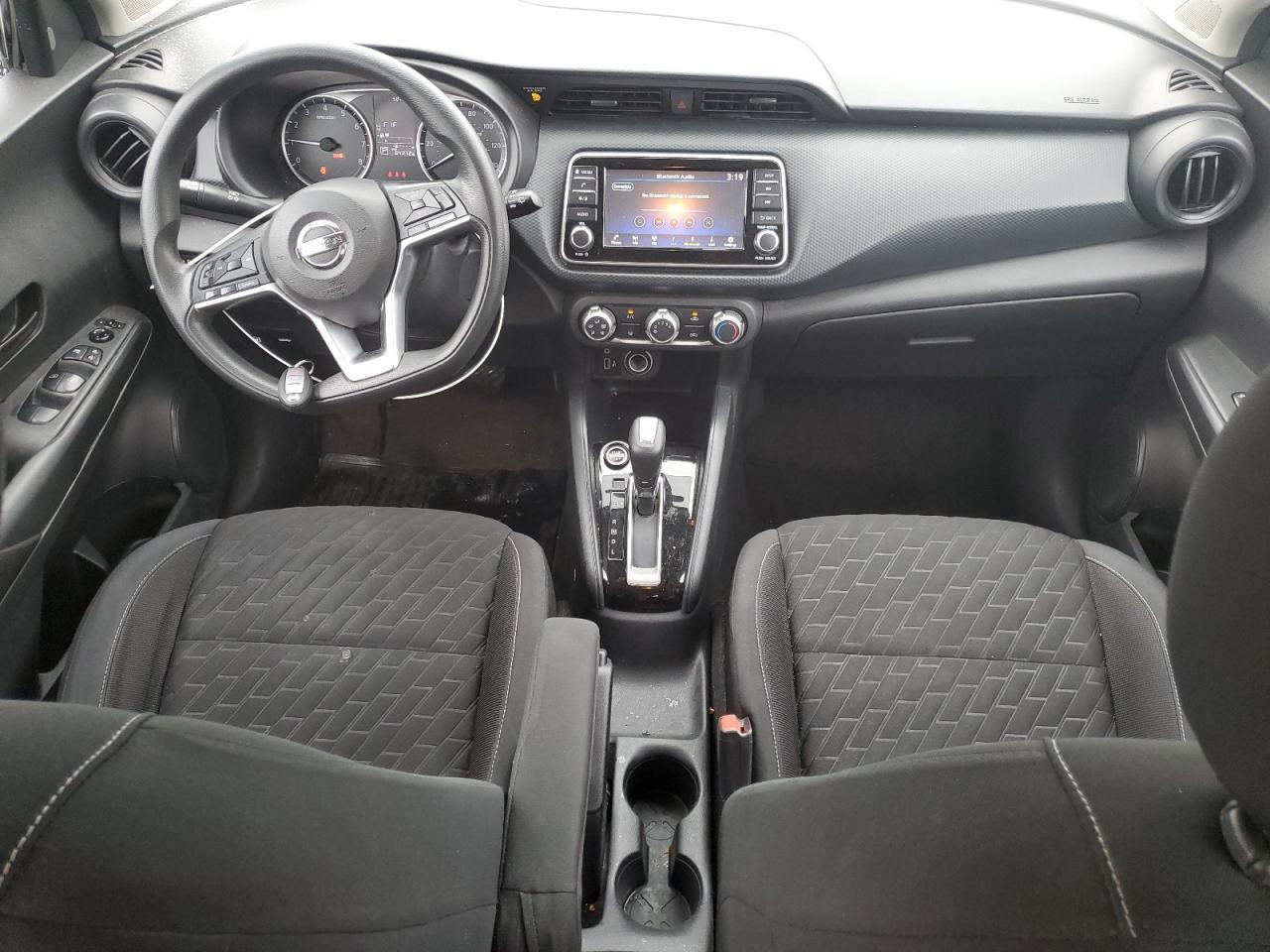 2021 NISSAN KICKS